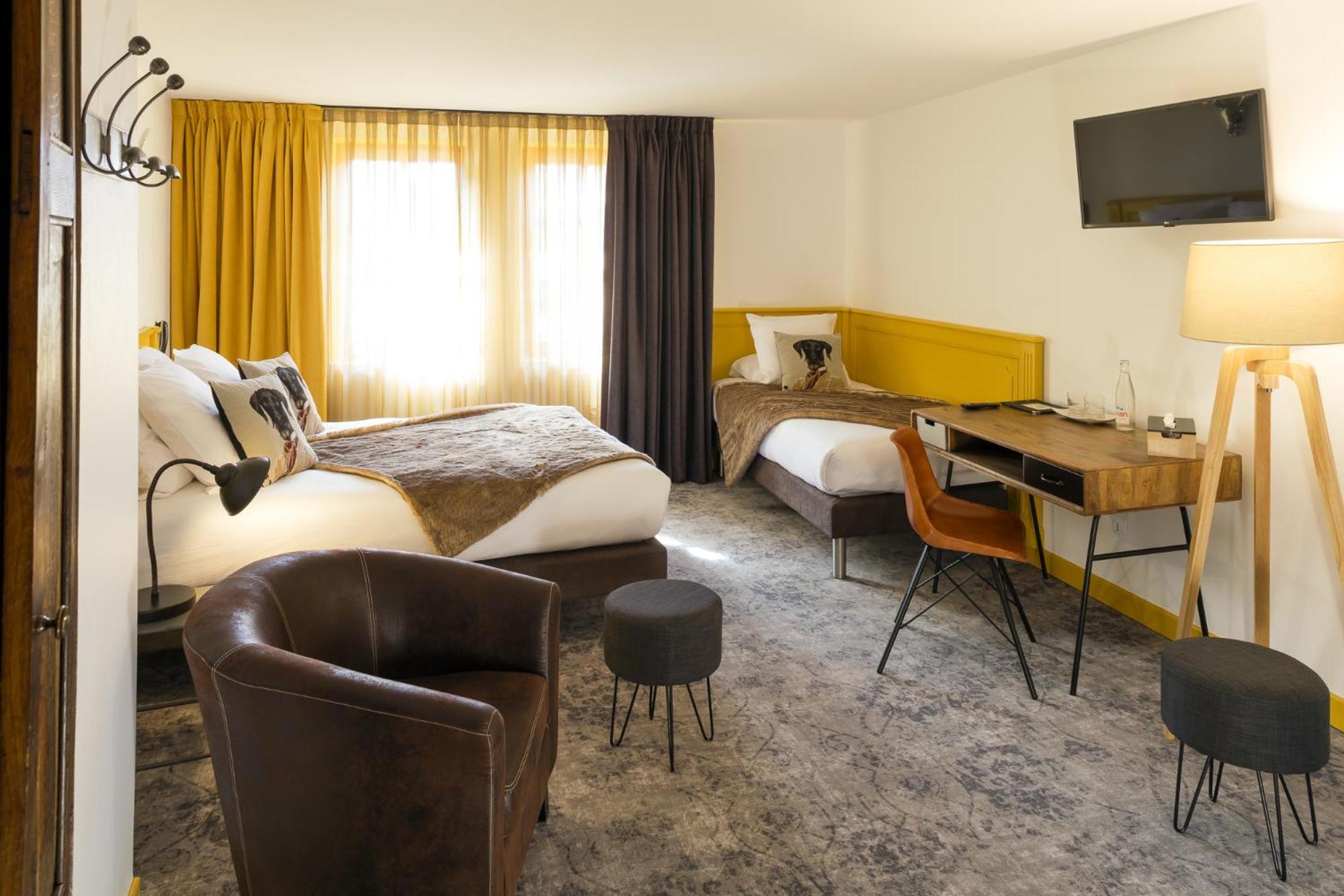 Contact Hotels Le Savigny & Spa Blace ภายนอก รูปภาพ