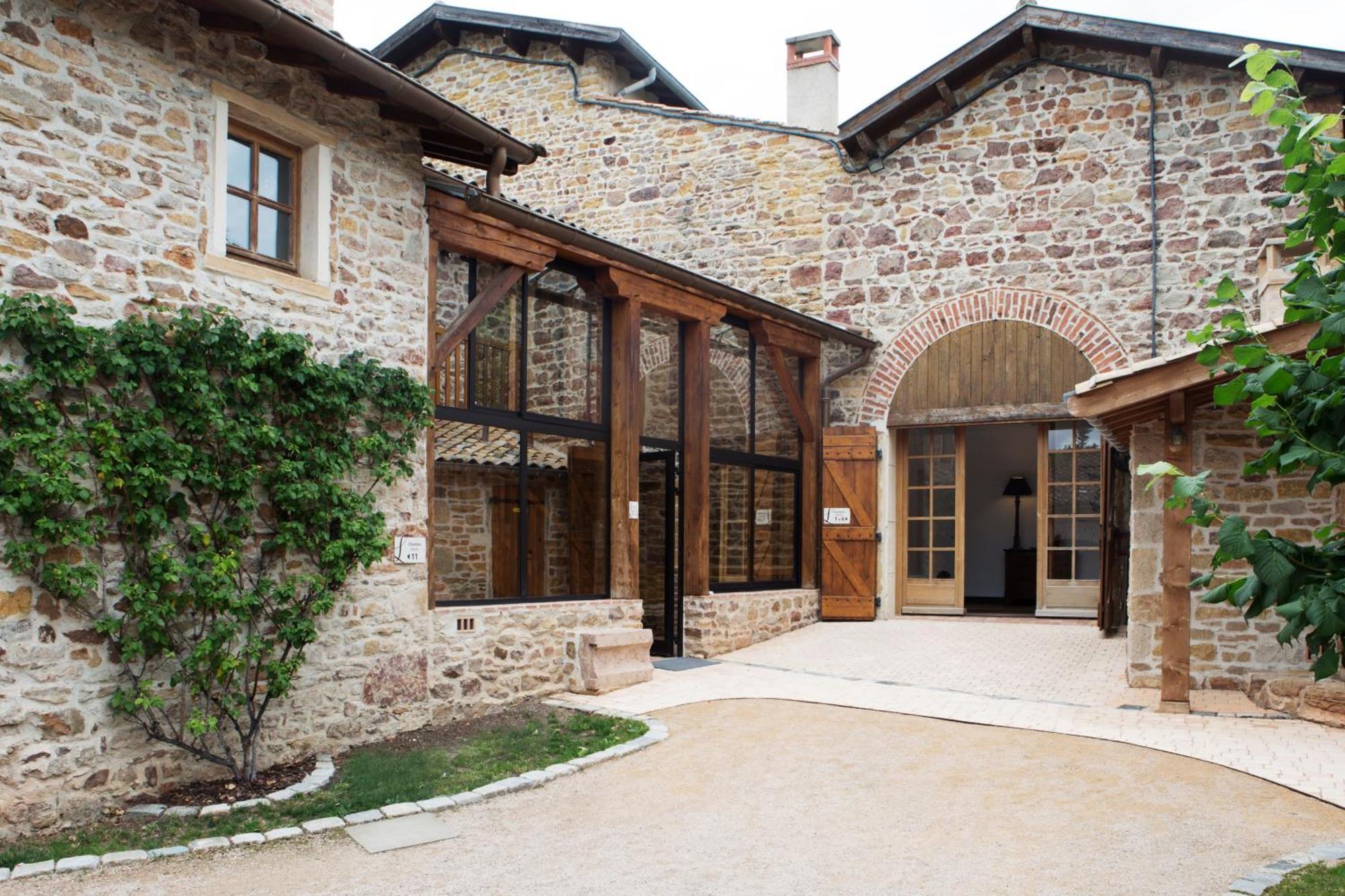 Contact Hotels Le Savigny & Spa Blace ภายนอก รูปภาพ